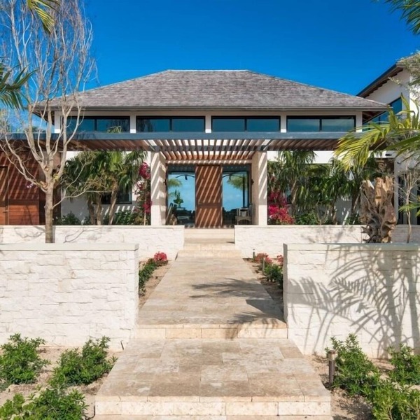 Villa Hawksbill - Located in Tropical Grace Bay with Private Pool