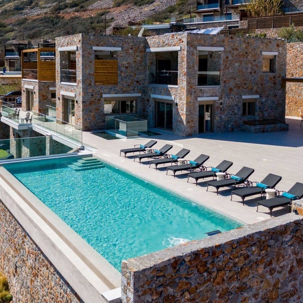 Villa Hislop - Ten Bedroom Villa, Sleeps 20