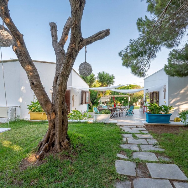 Villa 'Il Giardino Dei Gelsi' with Private Terrace, Wi-Fi and Air Conditioning