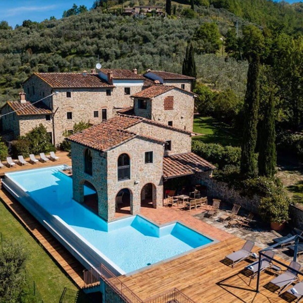 Villa in Case Di Monte with 8 bedrooms sleeps 16