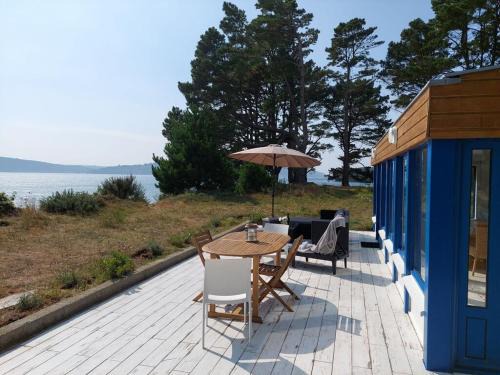 Villa in Le Faou with Panoramic Sea Views