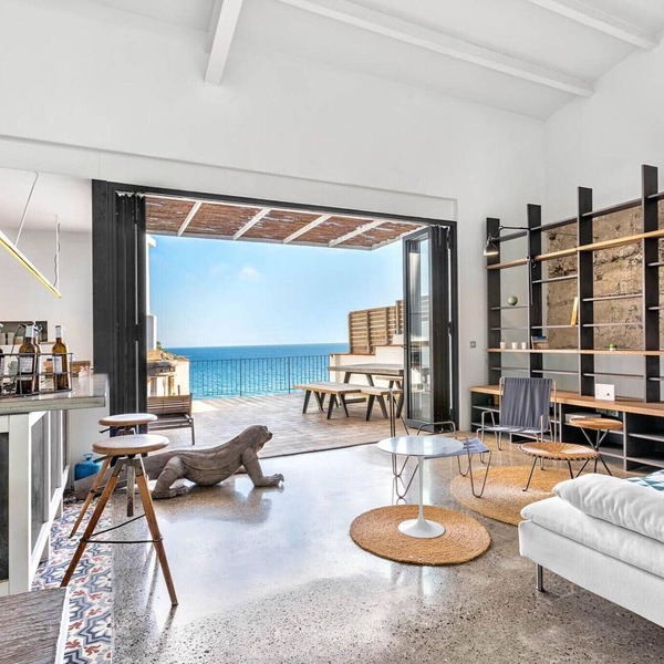 Villa in Llafranc by the Sandy Beach