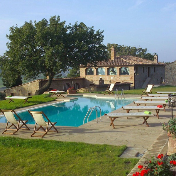 Villa in Monticchiello with 7 bedrooms sleeps 14
