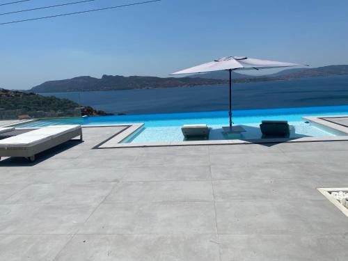 Villa Infinity