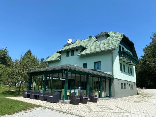 Villa Lika
