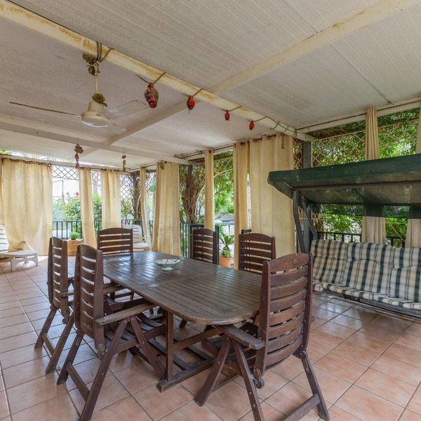 Villa Liolà Beachfront – Spacious with Private Sea Access