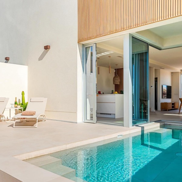 Villa los Linos with heated plunge pool and garden