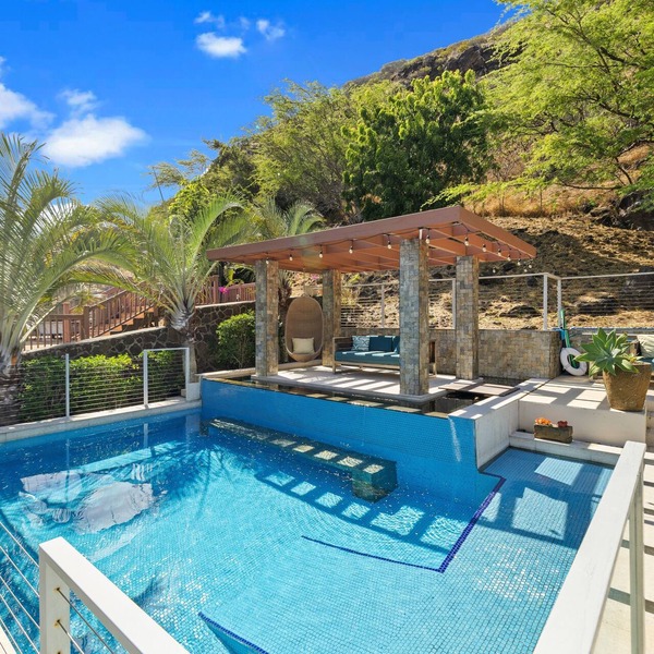 Villa Luana – Saltwater Pool Retreat with Mountain Views , Near Sandy Beach