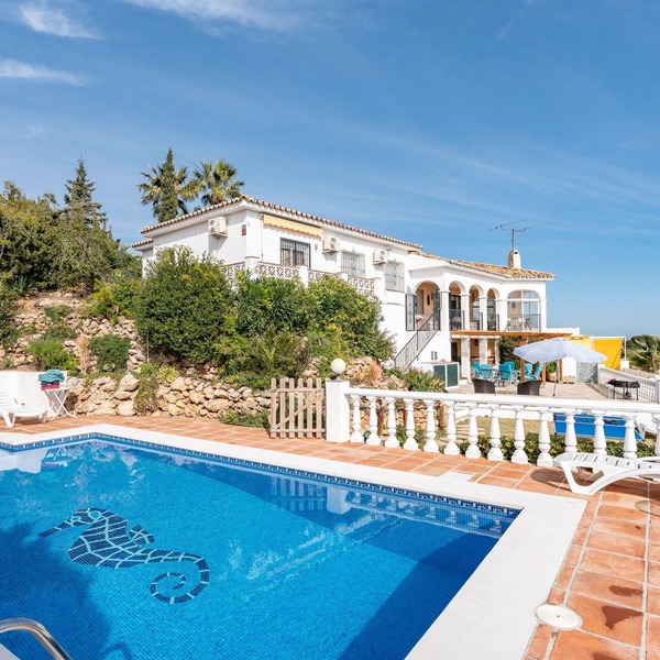 Villa Mágica – Private Pool & Sea View Villa for 8 in Benalmádena