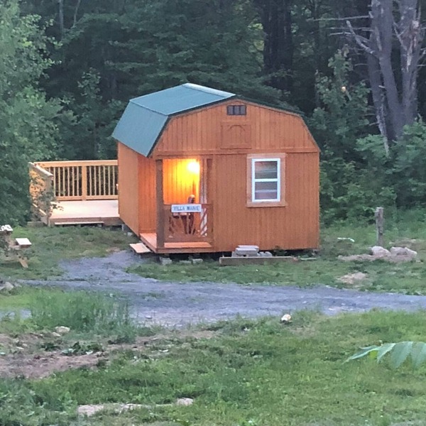 Villa Marie Tiny Cabin in the Mountains. AC. . Pool. Dog Friendly