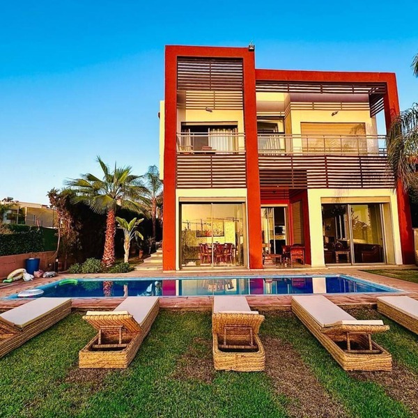 Villa Marrakech sur golf piscine cuisinière menu