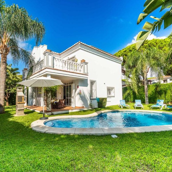 Villa Moongate