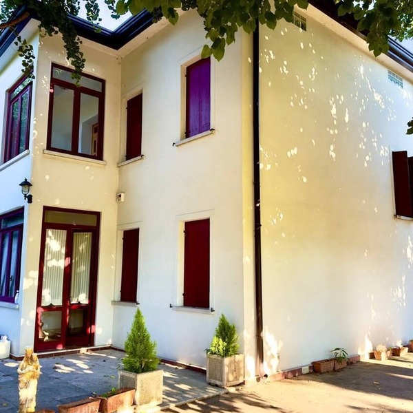 VILLA NAKHIL