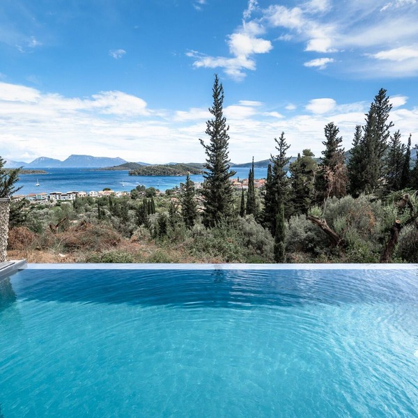 Villa 'Nidri Hills' with Sea View, Wi-Fi and Air Conditioning