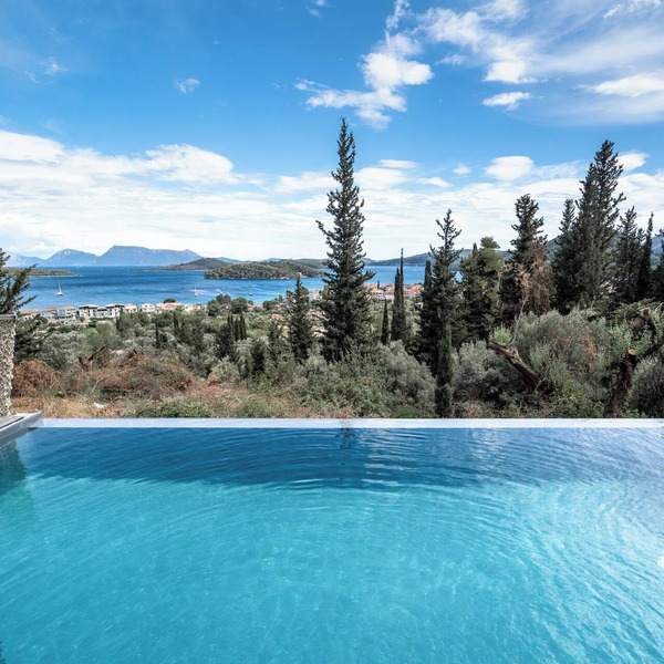 Villa 'Nidri Hills' with Sea View, Wi-Fi and Air Conditioning
