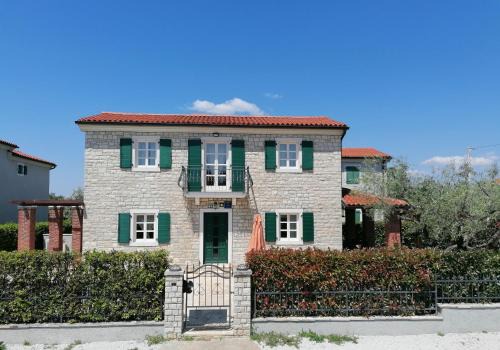 Villa Nika