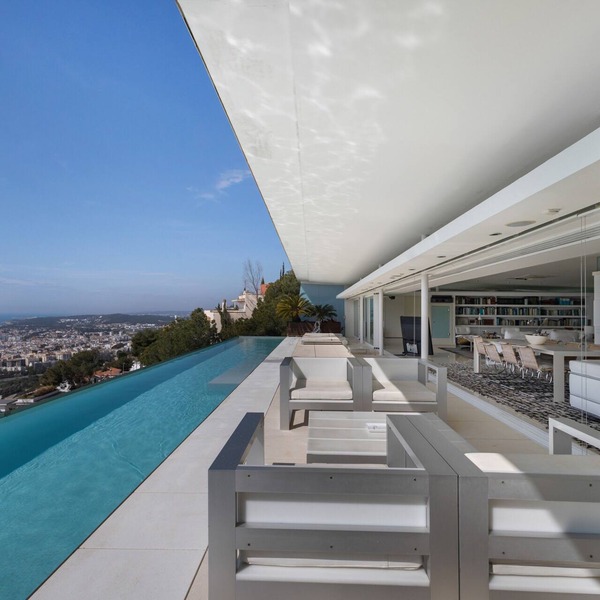 Villa 'Nirvana - Penthouse' with Sea Views, Wi-Fi and Air Conditioning