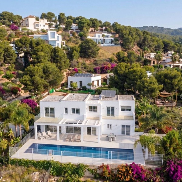 Villa 'Palacio Nazari' with Private Pool, Wi-Fi and Air Conditioning