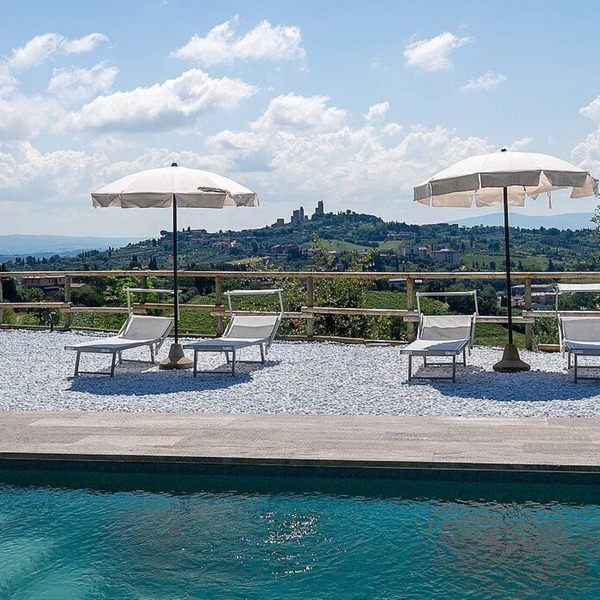 Villa Soffio: A characteristic and welcoming two-story ancient tuscan country house surrounded by meadows and by green hills, with Free WI-FI.