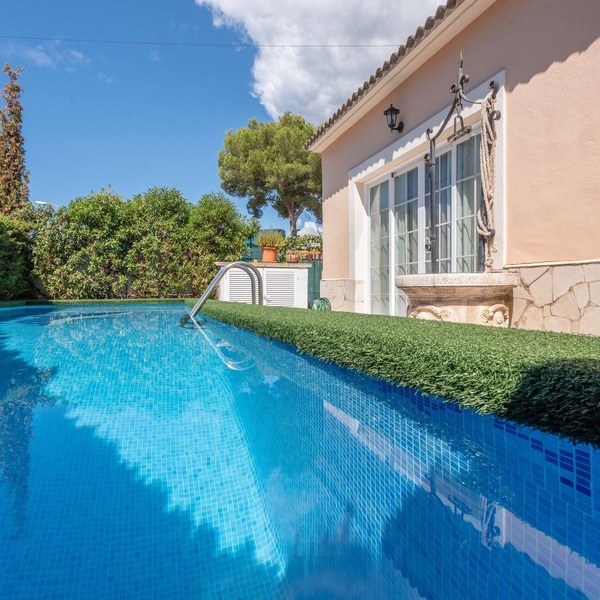 Villa "Son Ferrer" with Garden, Pool, Wi-Fi and Air Conditioning