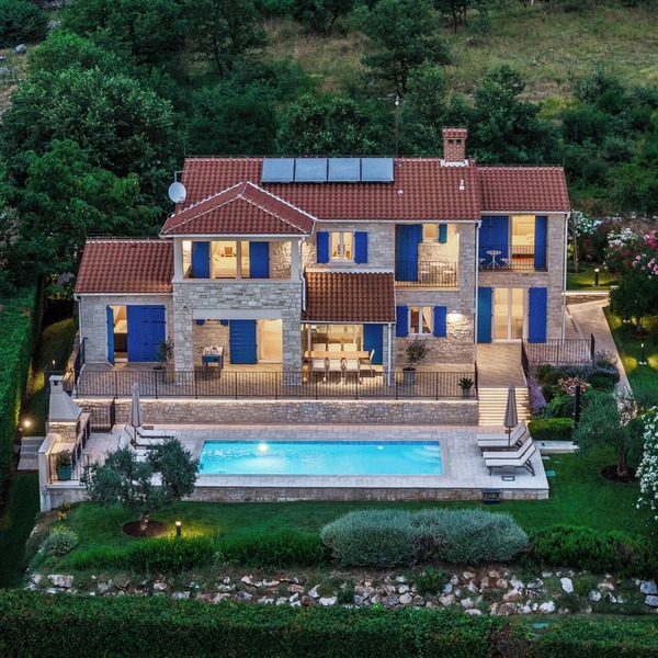 Villa Sterpazzi with Sea View, private Pool, Sauna and Jacuzzi - near Poreč