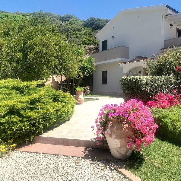 Villa Surrounded by Nature Bbq Privacy Sea Relax