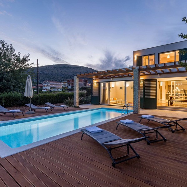 Villa Trogir SAVE 20 percent on Split-villas com