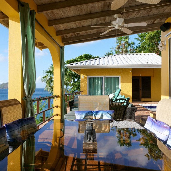 Villa Tryst, Waterfront Hull Bay Beach