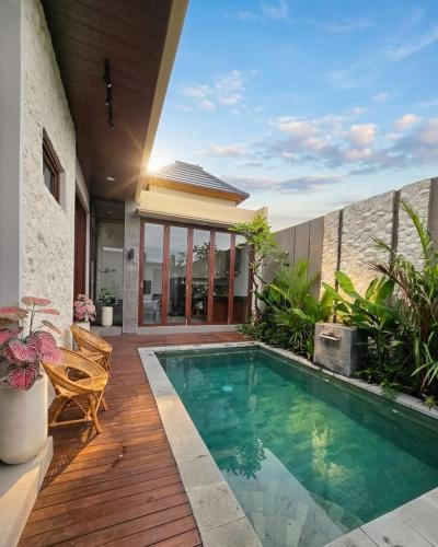 Villa Uma Chesta - 2BR Private Pool Villa in Keramas,Quiet,Near Beach