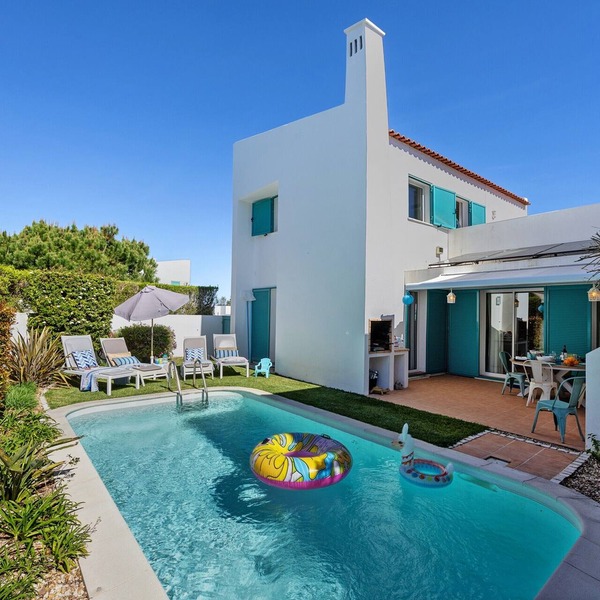 Villa 'V-Blue' with Private Pool, Wi-Fi and Air Conditioning