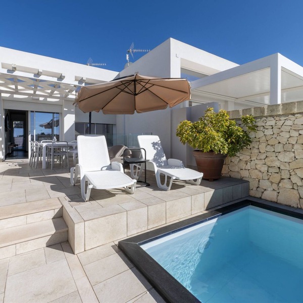 Villa 'Venza , Salento' with Sea View, Wi-Fi and Air Conditioning