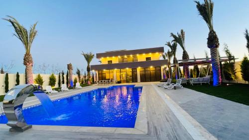 Villa W2