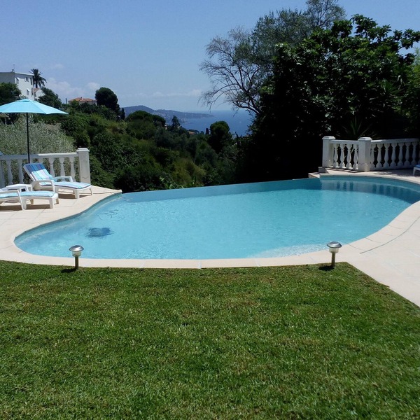 Villa with pool, quiet, sea view 10 min from the beaches