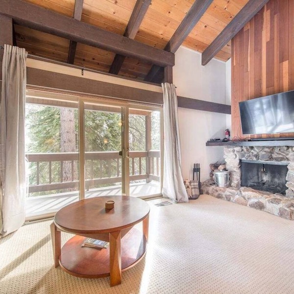 Villas Cozy Condo in Tahoe City - Close to Town, beaches and resorts