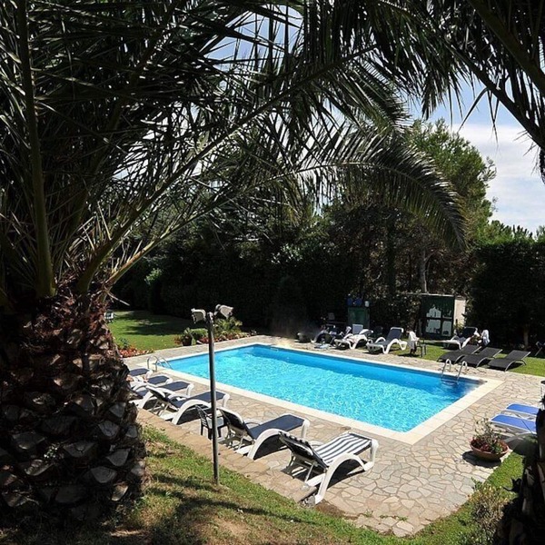 Villino Alfredo A: A charming cottage situated in a quiet location, a few minutes from the town center, with Free WI-FI.