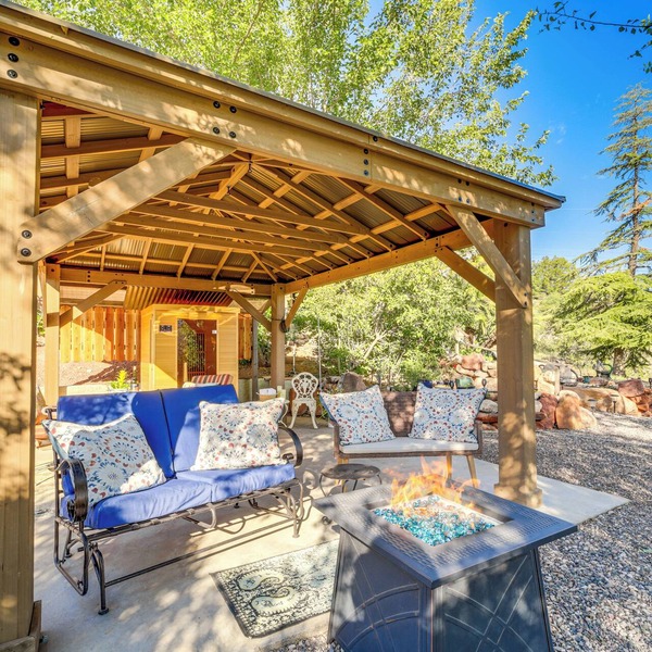 Vineyard Views & Sauna at Cornville Home!