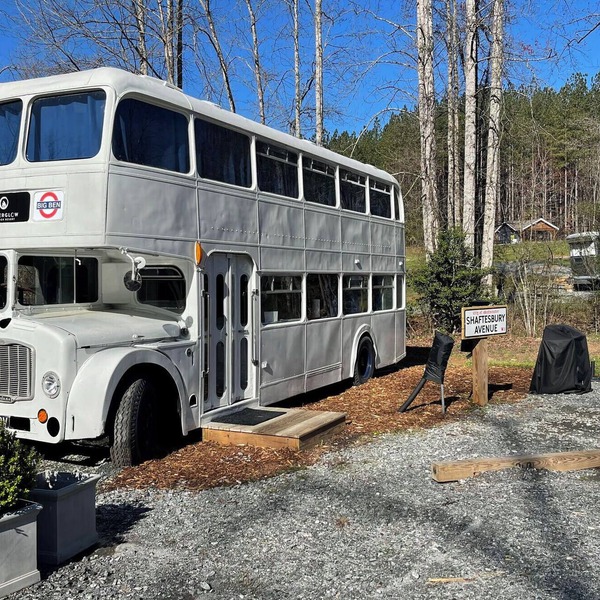 Vintage 1962 double decker bus on the creek, gas grill, fire pit, short walk to pool and playground, sleeps 4-5.