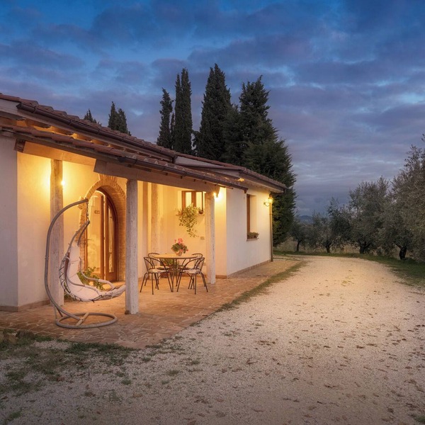 Vitalba cottage with swimming pool