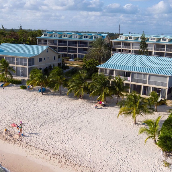 Vitamin Sea - Beachfront and ground floor at Coral Bay