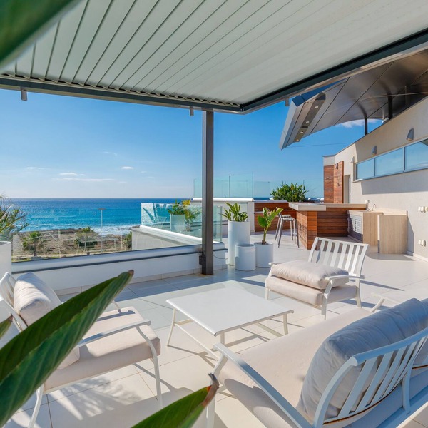 Vivo Mare Beachfront - Seaview Villas