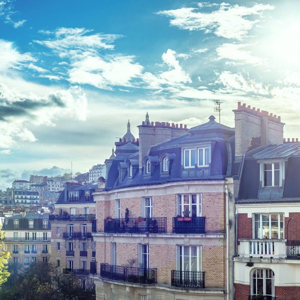 Vue Exceptionnelle Sans vis à vis sur la Colline Montmartre, Calme et Spacieux