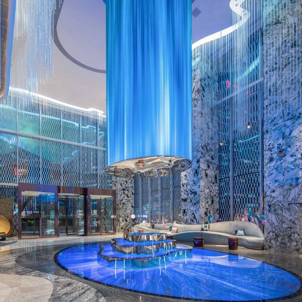 W Chengdu
