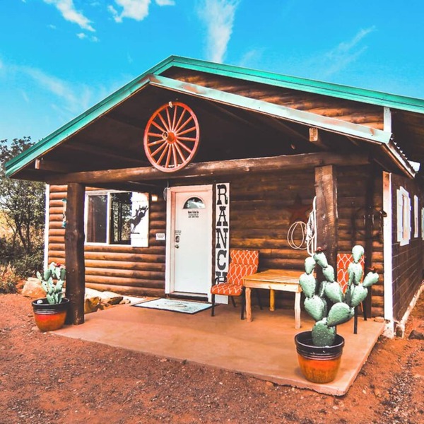 W-W: Ranch Mountain Cabin, Cute and Quaint