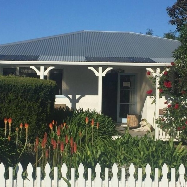 Wakatu (wait a while) Cottage