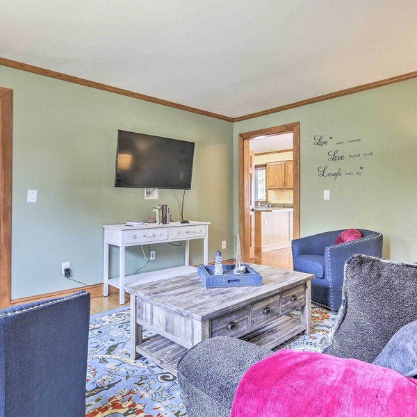 Walk to Buzzards Bay Beach: Spacious Onset Home