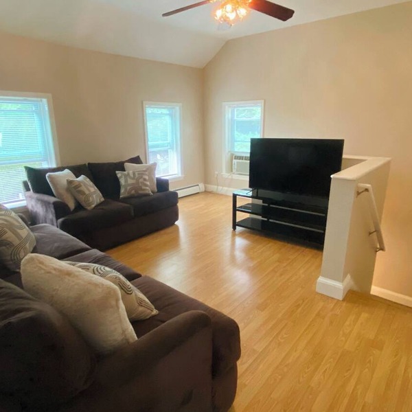 Walk to Gillette Stadium - Sleeps 6 - Parking