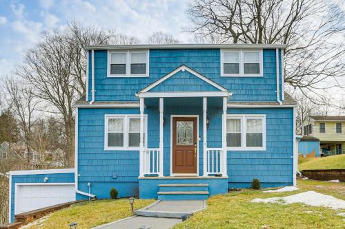 Walk to Lake Hopatcong: Vibrant Home w/Deck!
