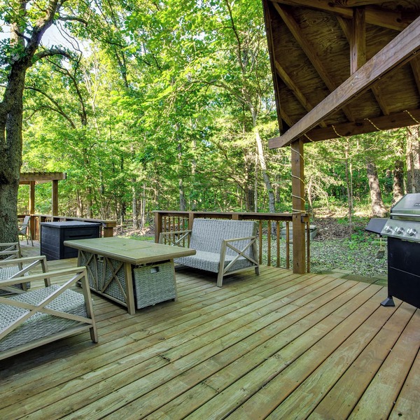 Walk to Pomme de Terre Lake: Pet-Friendly Escape