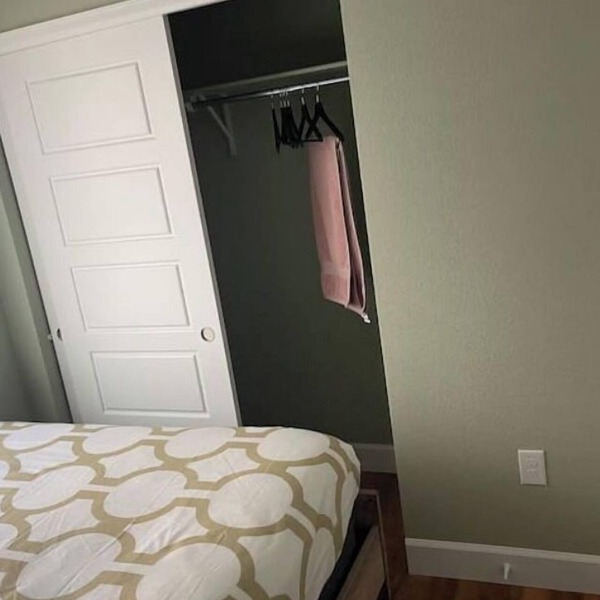 Walkout basement and easy access to I-70 and DIA