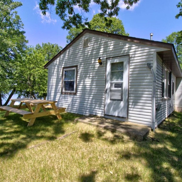 Walleye Cabin | Spitzer Lakefront | Minnesota | Legacy Lakeside Resort